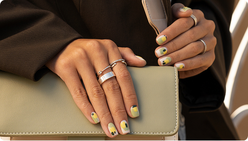 Sunny Nails image